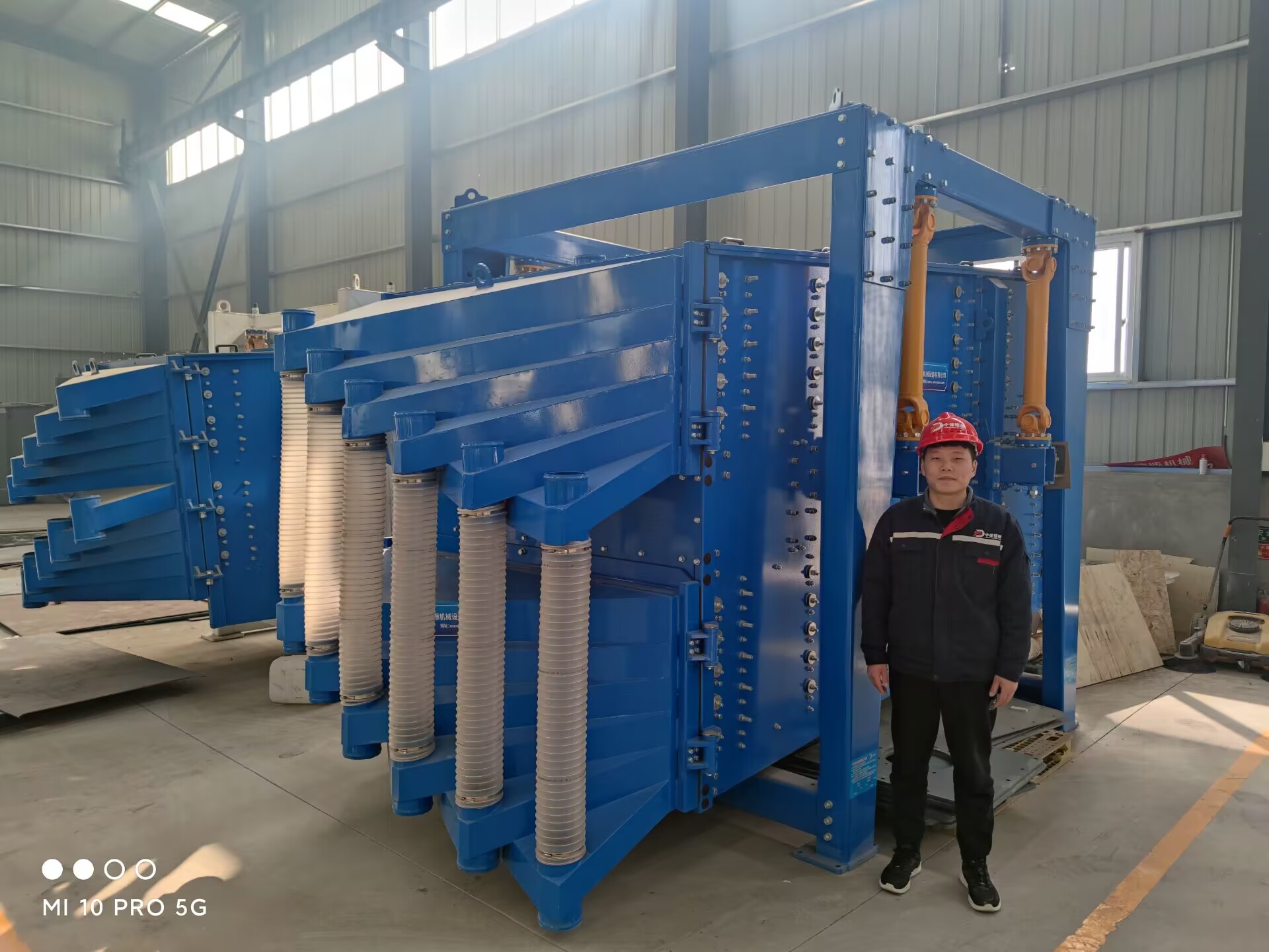 振動(dòng)篩與搖擺篩有何不同？如何選擇適合的篩分設(shè)備？